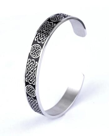 men jewelry Egypt, men accessories Egypt, stainless steel jewelry, fashion jewelry Egypt, modern style men, stylish accessories, everyday wear men, premium quality jewelry, men bracelet, black bracelet, stainless steel bracelet