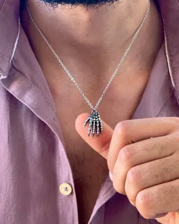 hand-pendant-necklace-men-egypt